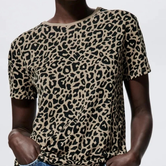 Zara Tops - Zara Leopard print high low T-shirt  S New